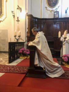 f15505da-366e-461c-9e33-2855be710949